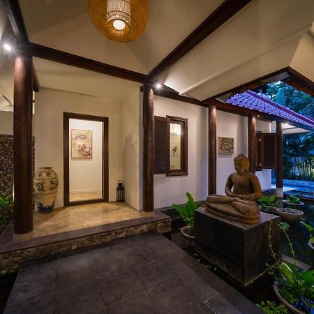 Luxury 3 Bed Villa With Pool In Great Location With Beachfront Spa Access Sanur Buitenkant foto