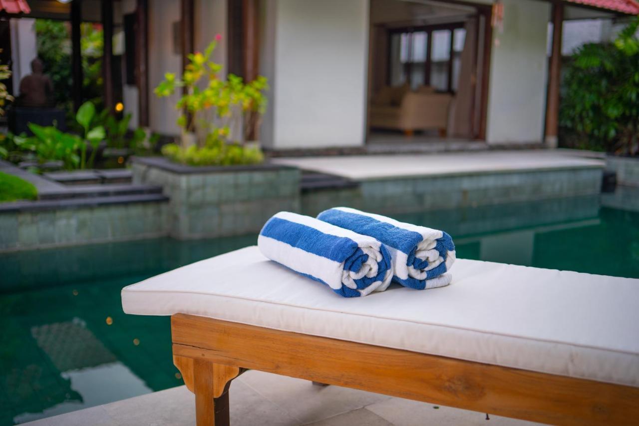 Luxury 3 Bed Villa With Pool In Great Location With Beachfront Spa Access Sanur Buitenkant foto