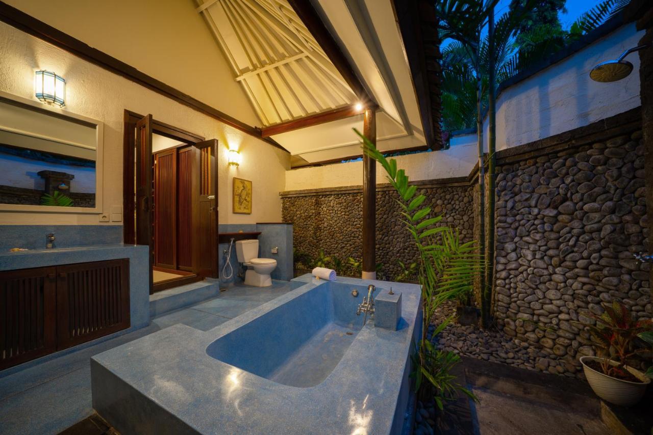 Luxury 3 Bed Villa With Pool In Great Location With Beachfront Spa Access Sanur Buitenkant foto